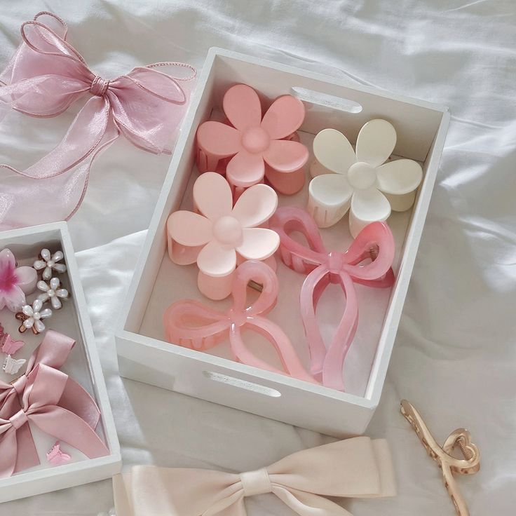 Matte Floral hair Claw - Pack of 3