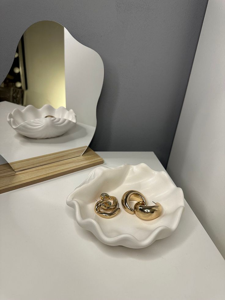 Sea-Shell Trinket Tray