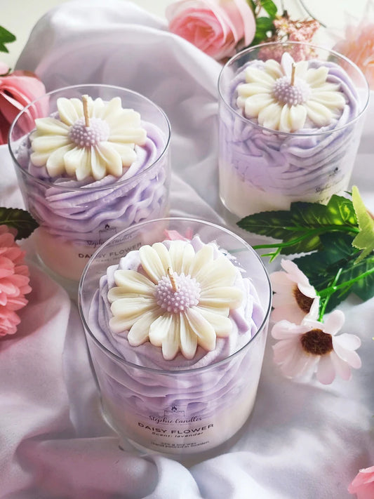 Wipped Daisy Candle